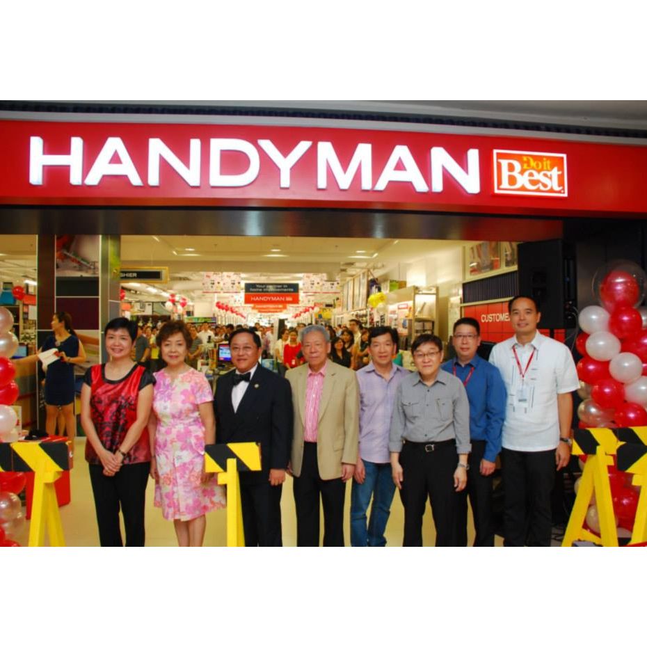 Robinsons Handyman Inc. is hiring Visual Merchandising